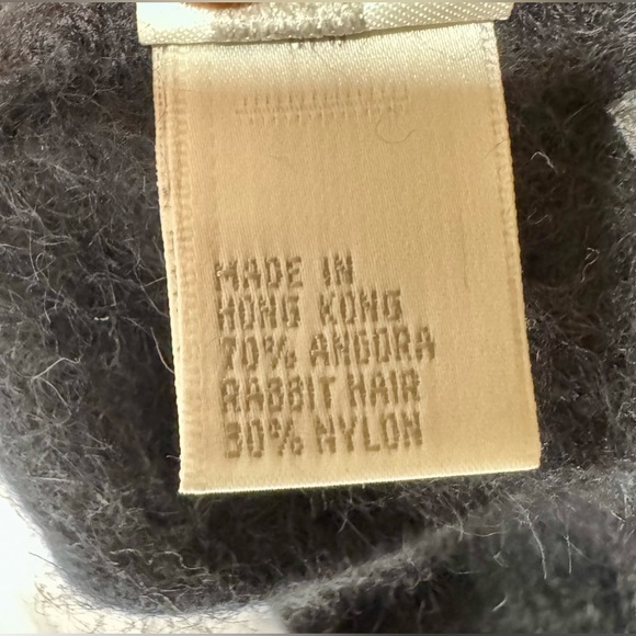 ESPRIT‎ NWT Vintage Angora Rabbit Fur Black Back V-neck Sweater 80s Medium - Picture 5 of 10